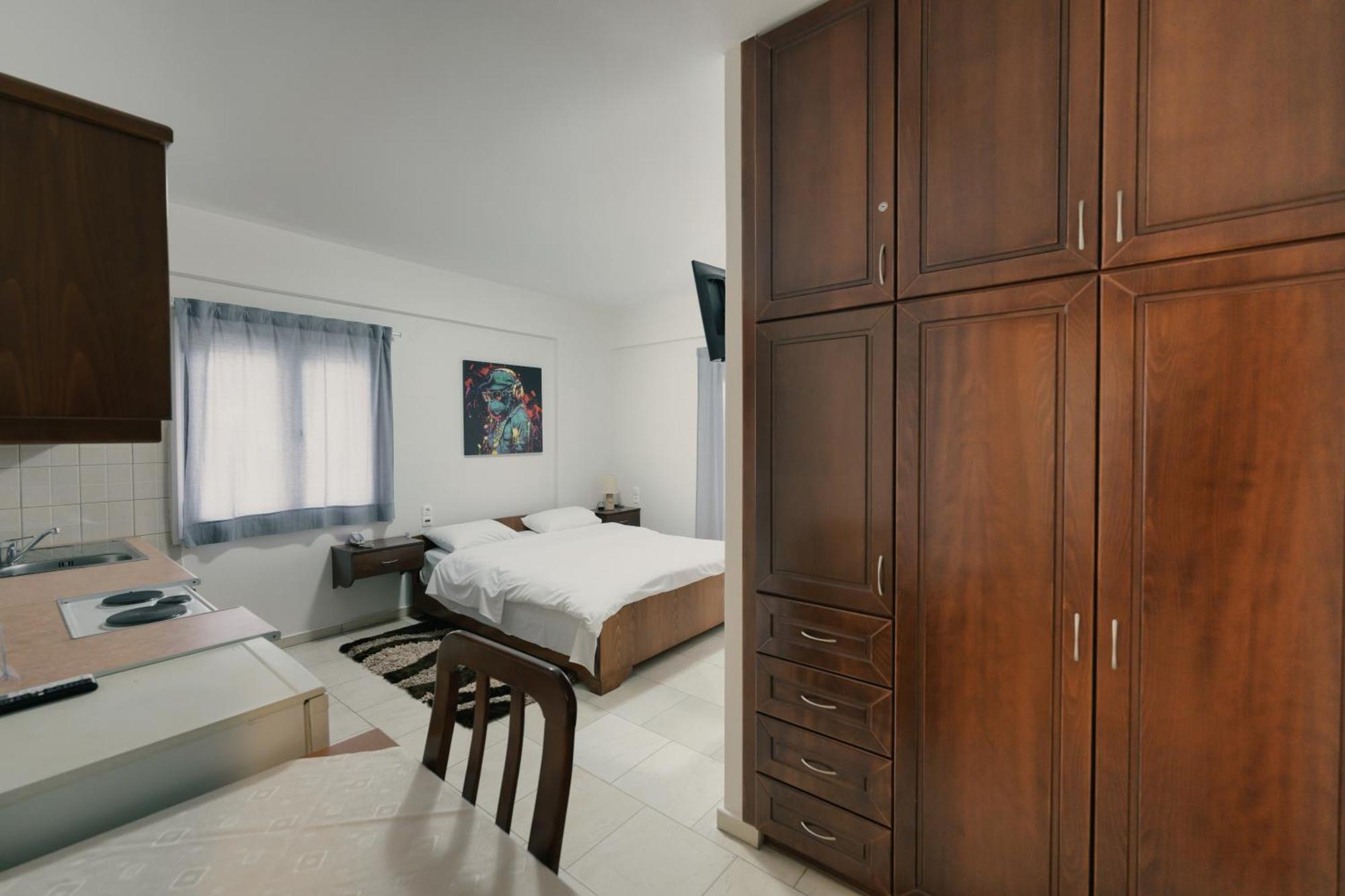 O Fotis Studios & Apartments Ioannina Eksteriør billede