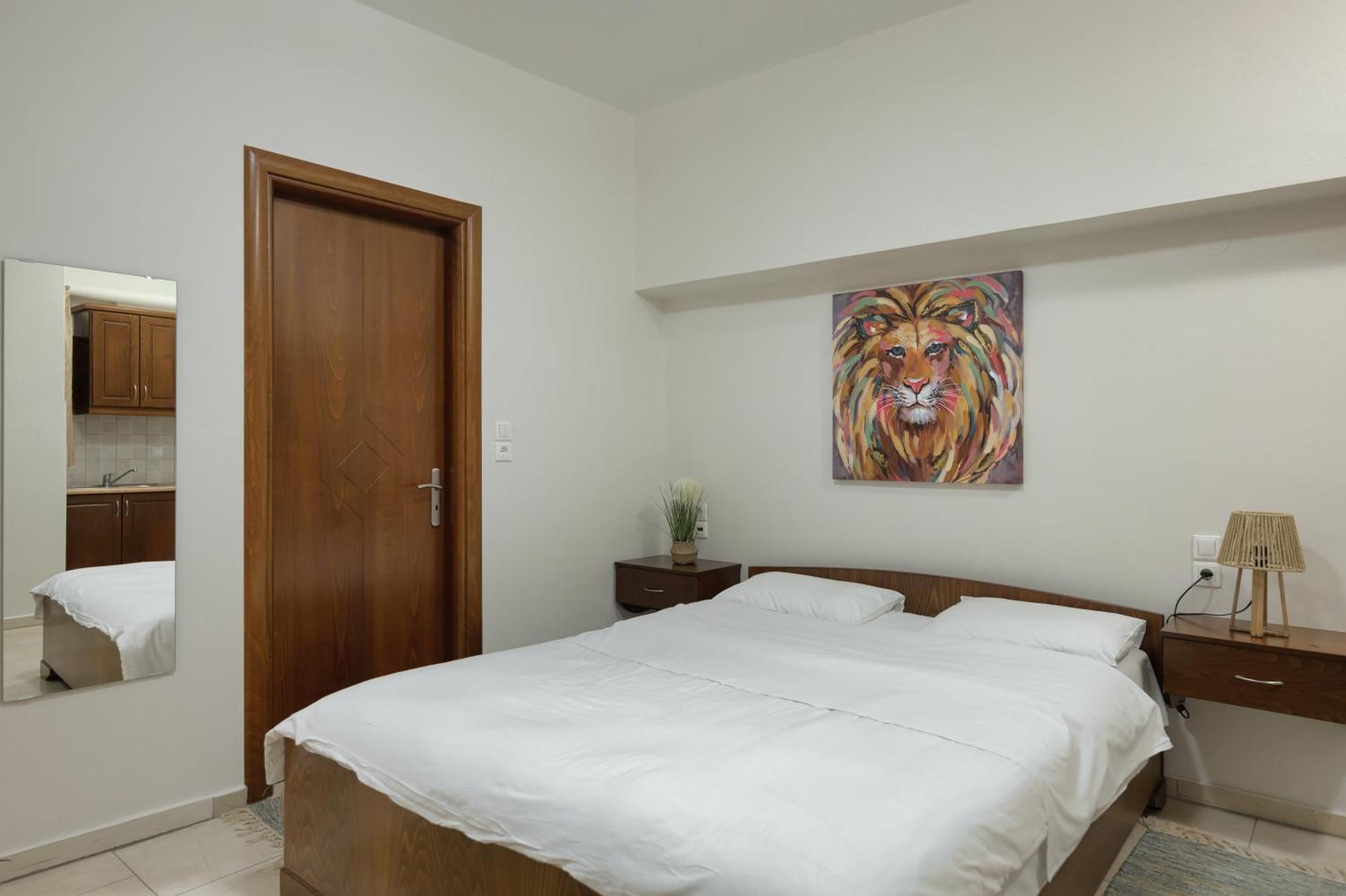 O Fotis Studios & Apartments Ioannina Eksteriør billede