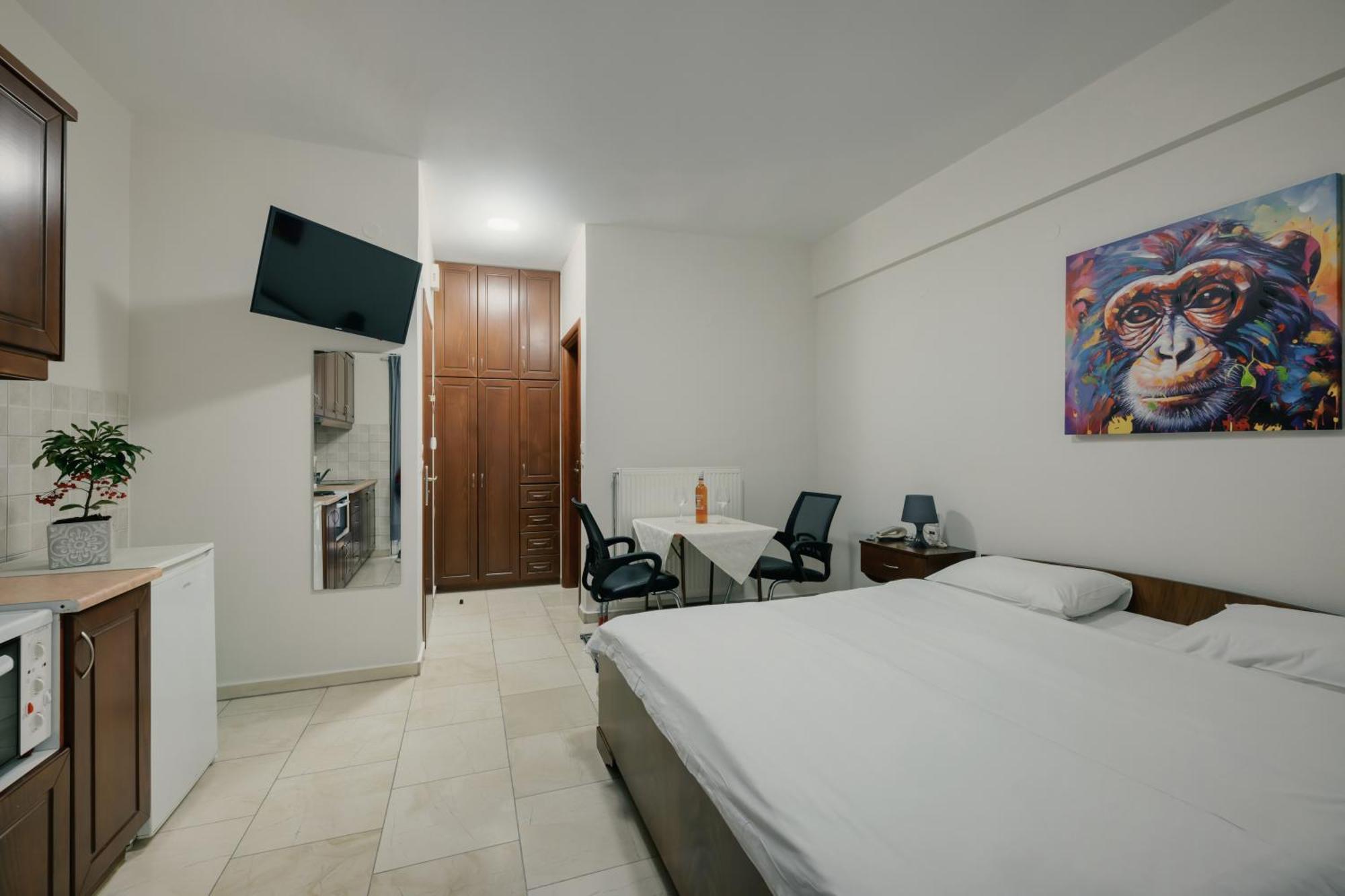 O Fotis Studios & Apartments Ioannina Eksteriør billede