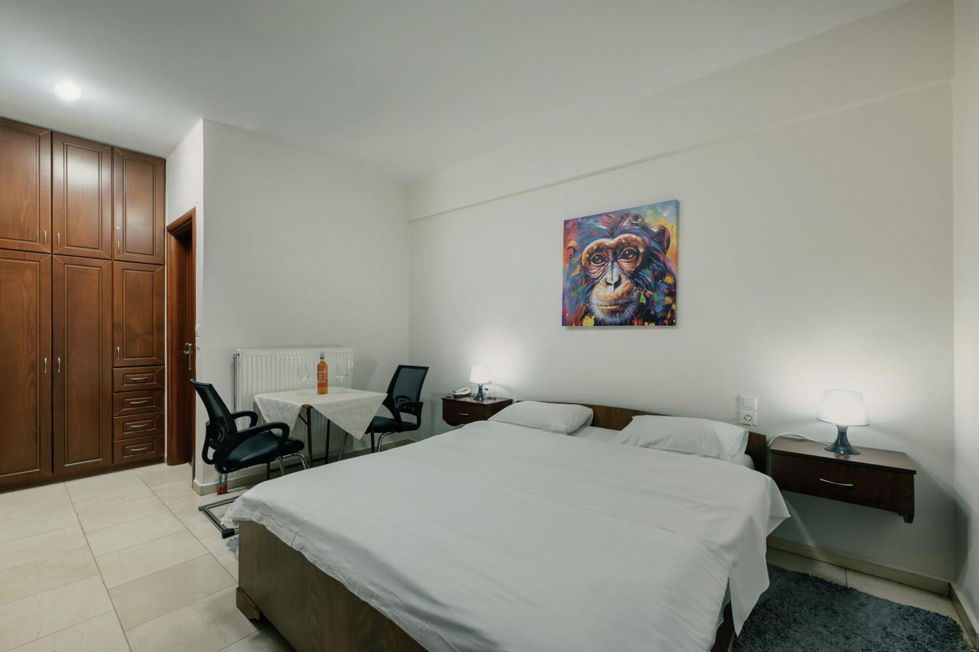 O Fotis Studios & Apartments Ioannina Eksteriør billede